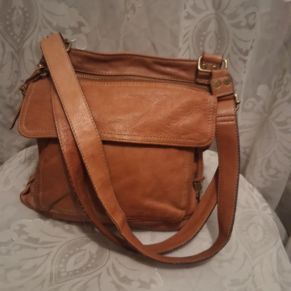 Fossil Tan Leather Messenger Crossbody Bag 75082